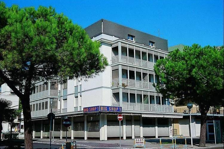 Hotel San Carlo Lignano Sabbiadoro Exterior foto